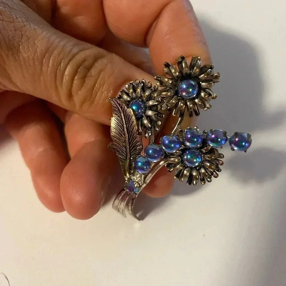 Vintage Floral Brooch - Picture 3 of 3